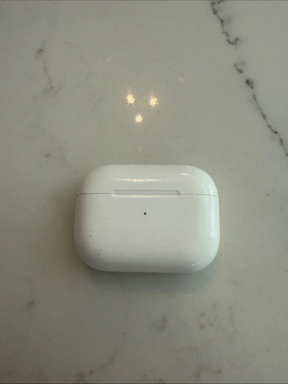 Wireless Earbuds Charging Case - White and original box